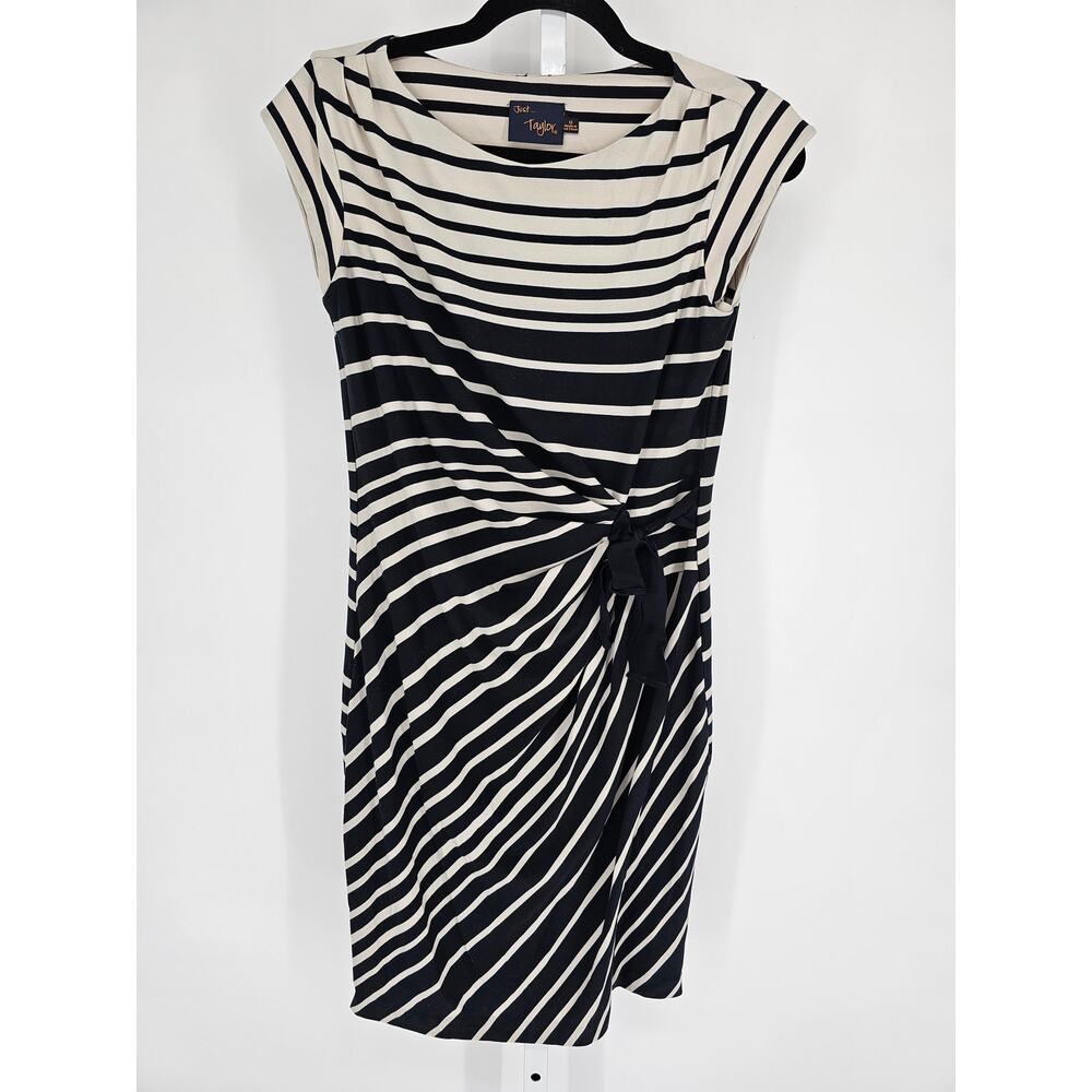 Just Taylor Womens Sz 6 Knee Length Short Sleeve Dress Blue Tan Striped Tie Side
